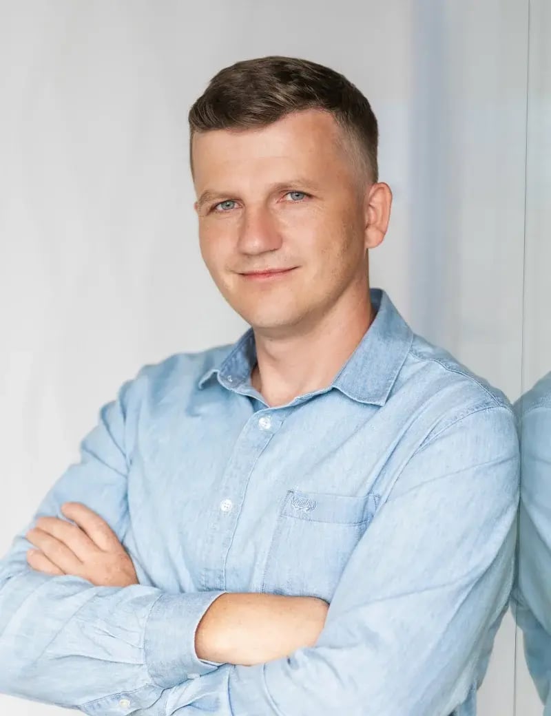 Piotr_Mionskowski_Contact_Portrait