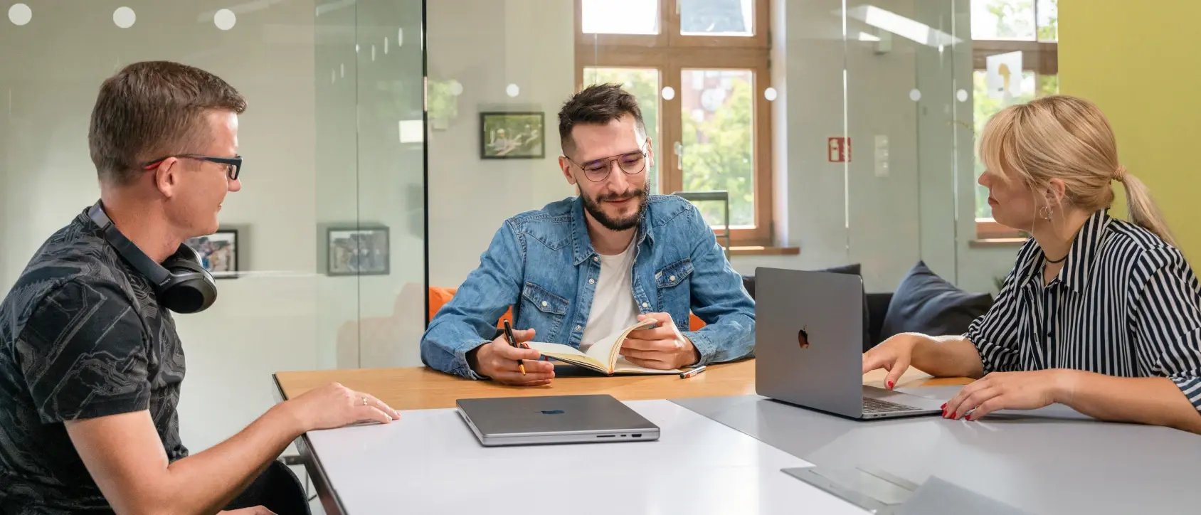 Insights_Onboarding_Journey_at_Framna_Poland_graphic-1-844x362